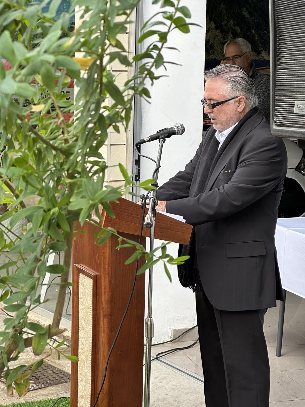 IMG bd5e804ff72f73505f51bb0abdb76af2 V